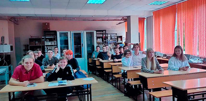 Квиз-плиз в группе 9ИКСС-33-21 ко Дню СПО