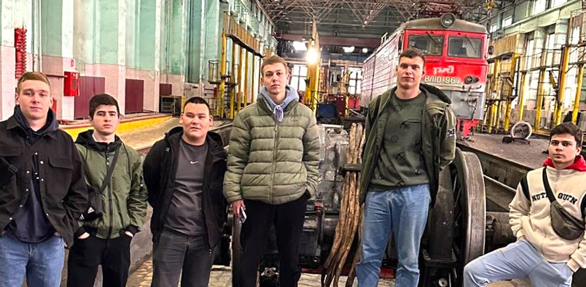 Экскурсия в Эксплуатационное локомотивное депо