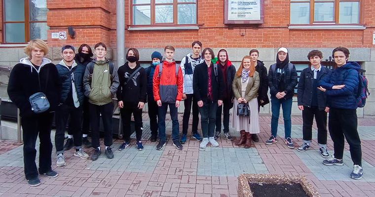Группа ИСП-111 посетила Театр оперы и балета