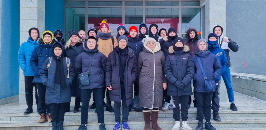 Экскурсия в Институт физики молекул и кристаллов Уфимского научного центра Российской академии наук