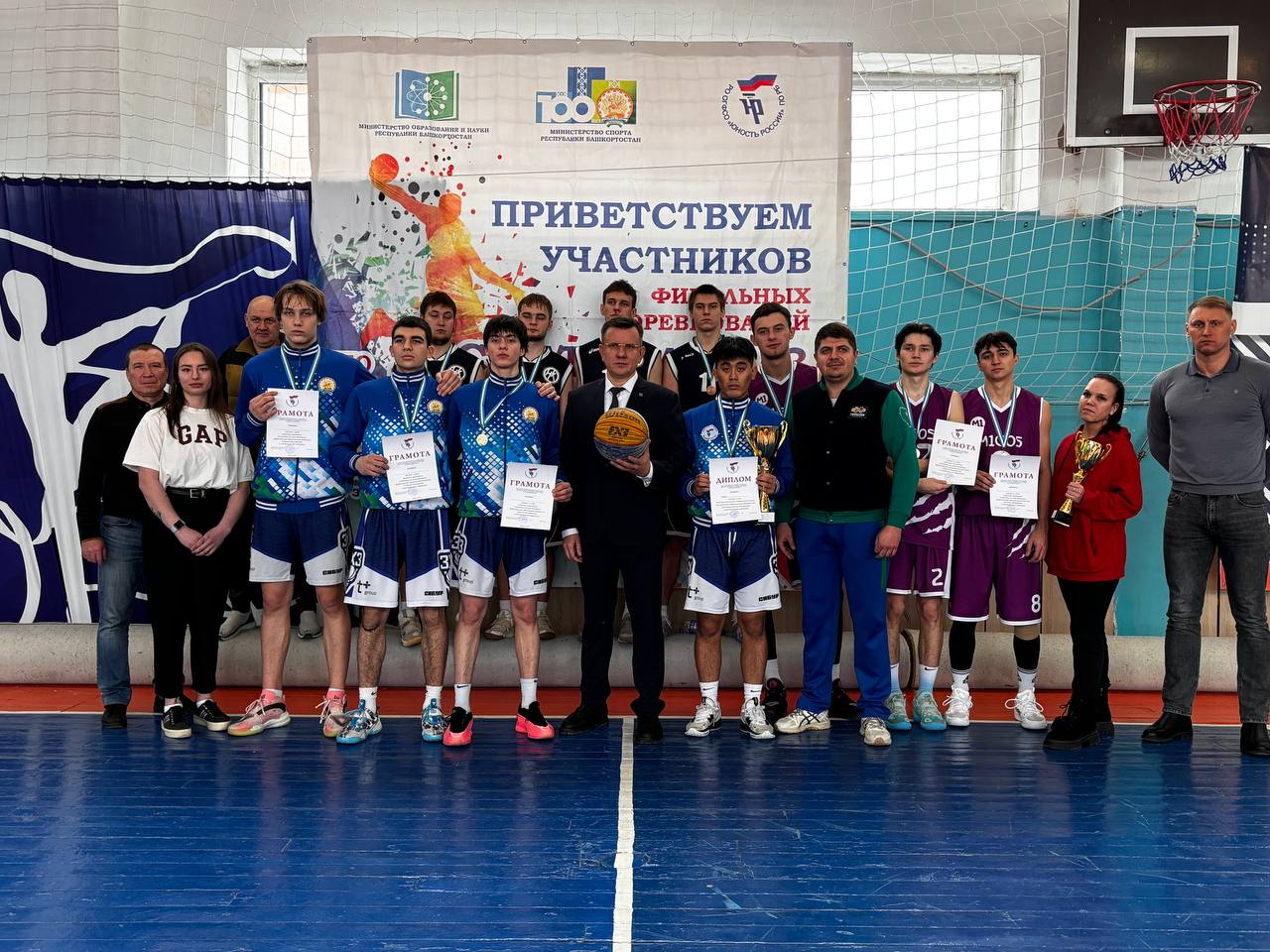 Самый спортивный руководитель учебного заведения