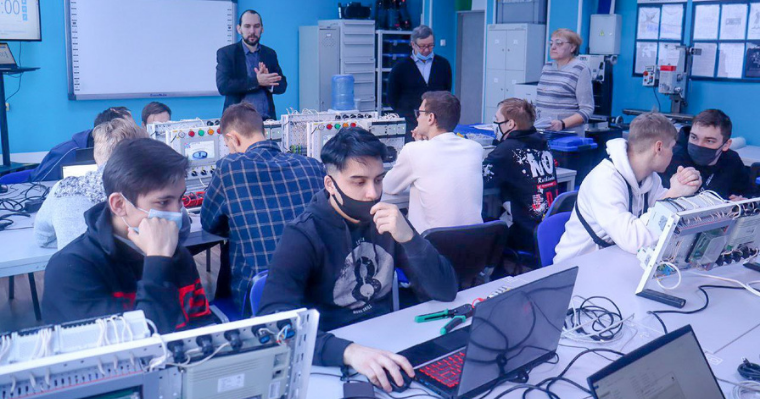 Региональный этап Интеллектуальной олимпиады Приволжского федерального округа по направлению «Робототехника»