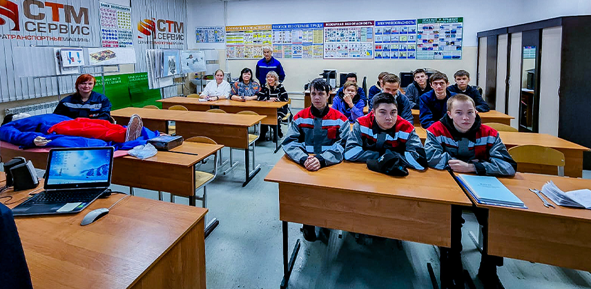 Наши студенты на практических занятиях в РЖД